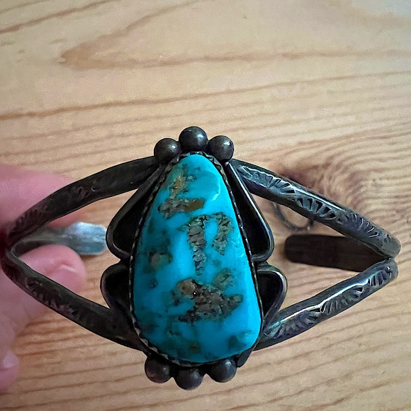 Vintage Turquoise Bracelet - Picture 3 of 5